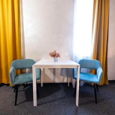 Central Square Apartment *